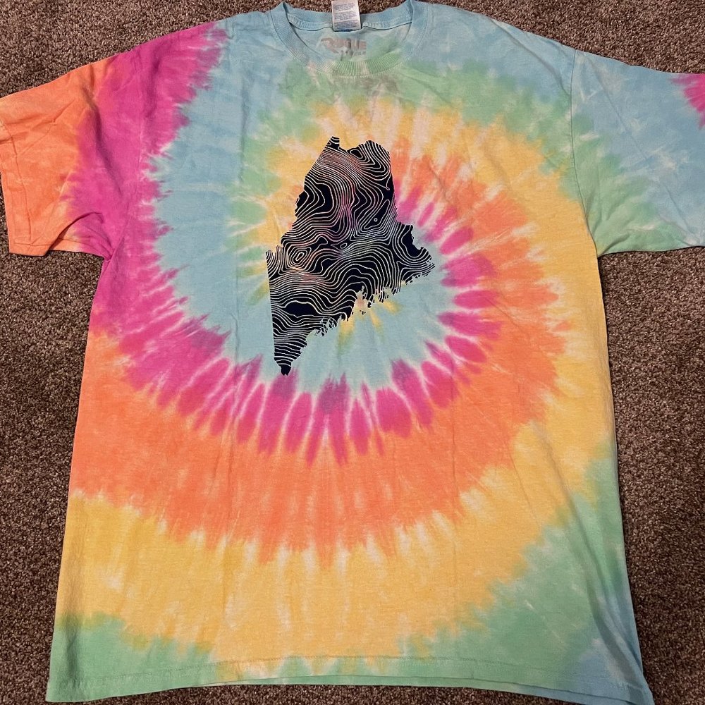 Mens Tie Dye S/S T-Shirt w/ State of Maine - Sz L